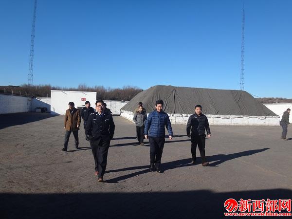 大柳塔派出所進入煤礦廠區(qū)進行???? - 復件 (1).JPG