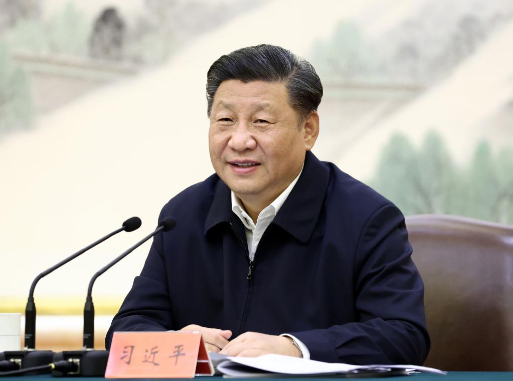 　2020年11月14日，習(xí)近平在江蘇省南京市主持召開全面推動長江經(jīng)濟帶發(fā)展座談會并發(fā)表重要講話。新華社記者 鞠鵬 攝