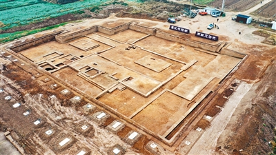 櫟陽城遺址三號(hào)古城考古發(fā)掘現(xiàn)場 西安市文物局供圖