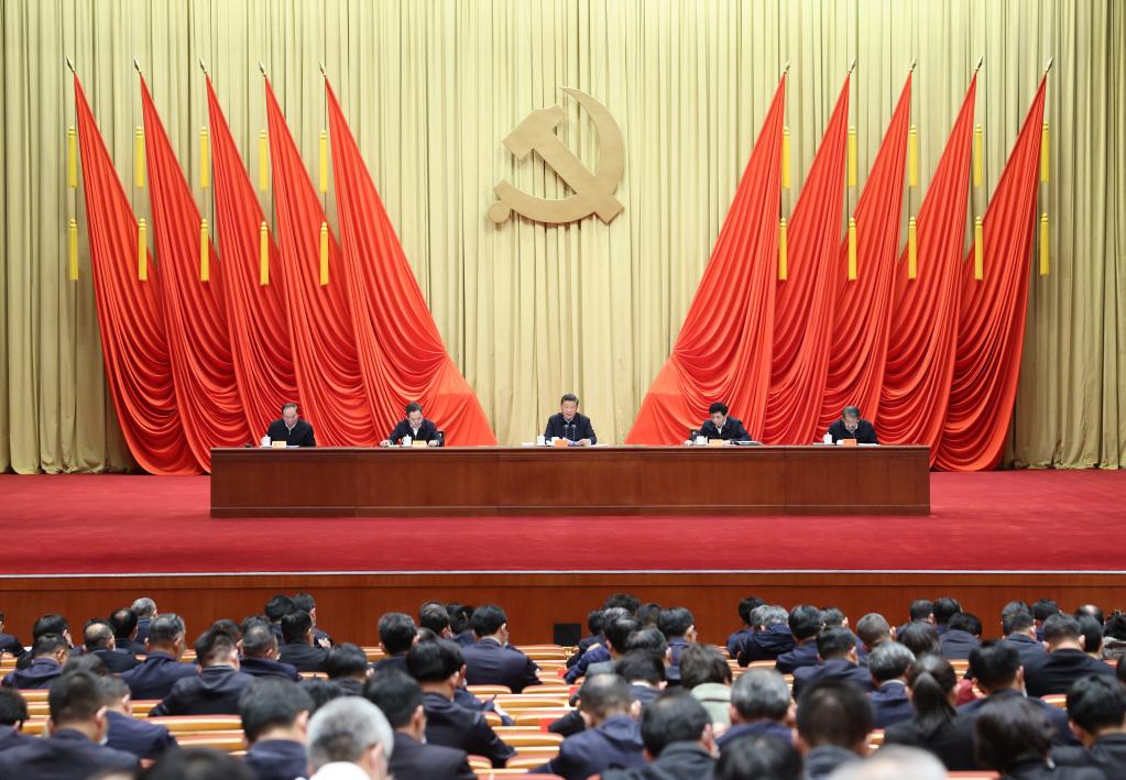 3月1日，2022年春季學(xué)期中央黨校(國家行政學(xué)院)中青年干部培訓(xùn)班在中央黨校開班。新華社記者 劉彬 攝